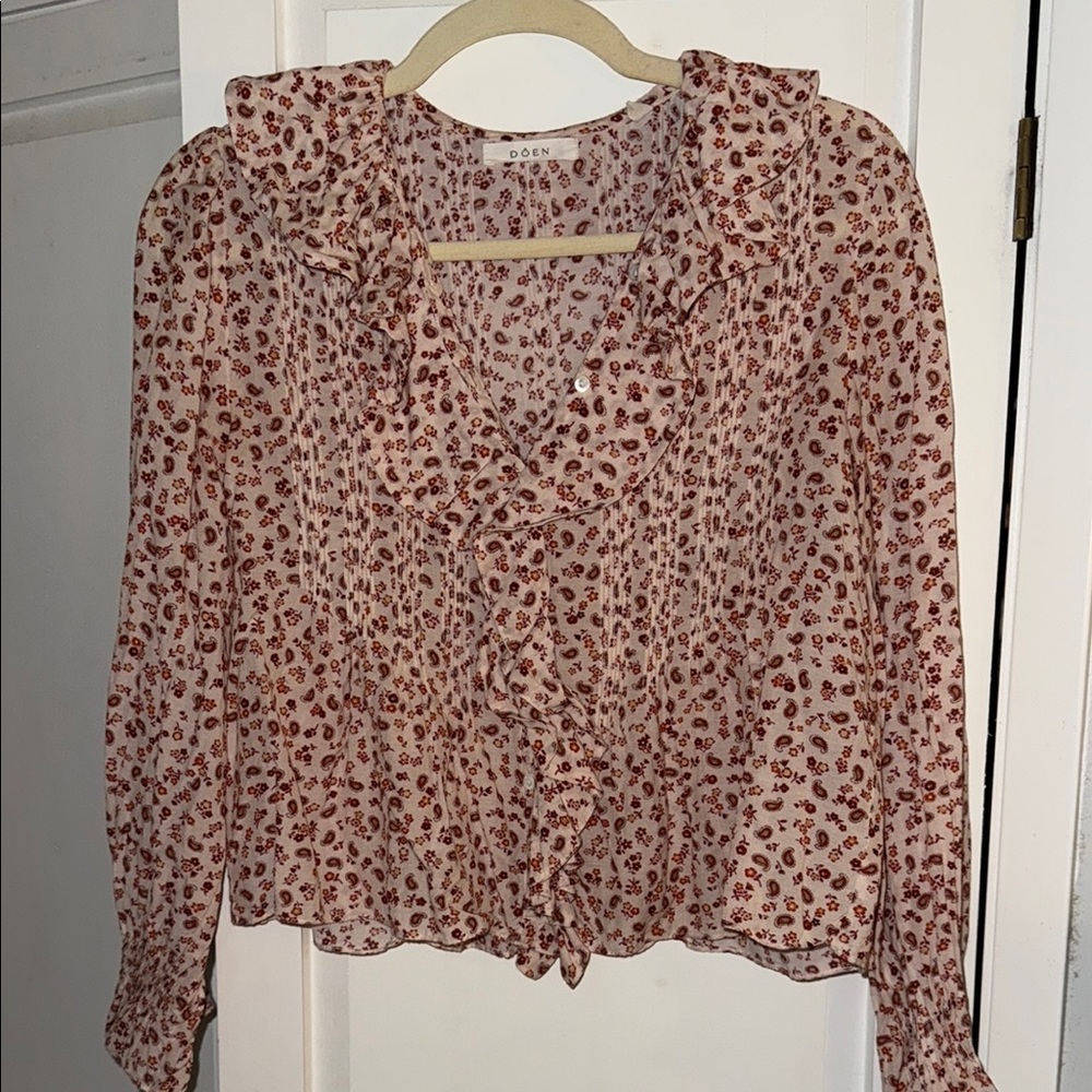 Doen Pink Ruffled button Blouse